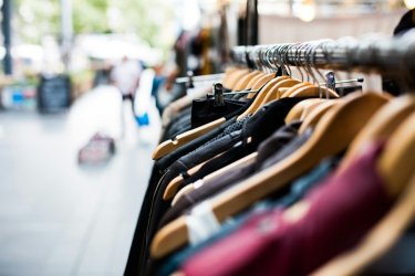 /media/5cdbeu3l/obleceni_shop_nakup_unsplash