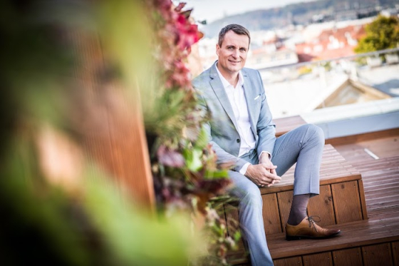 /media/14379/adam-zvada-3