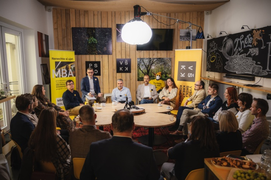 /media/ssoifetx/jne_vskk_kulaty_stul-8-1-002