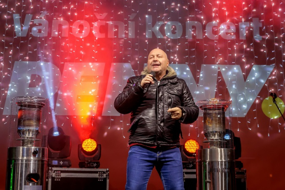 /media/23373/penny_m-david-lipnik-n-b-00083