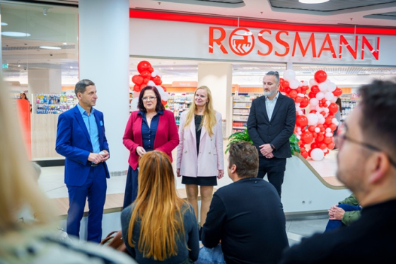 /media/41xjnnmn/rossmann_nc-fenix