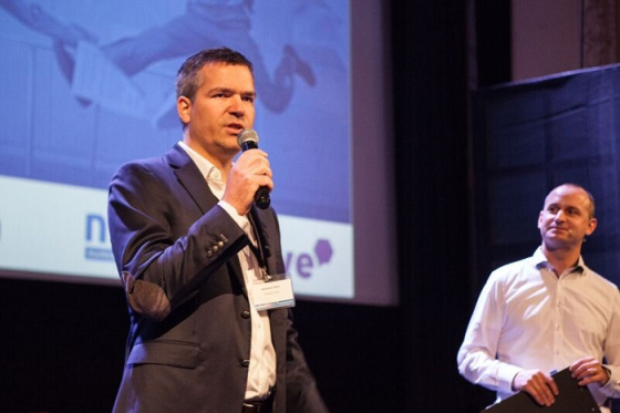 /media/1510/rostislav-stary_konektor