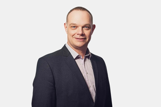 /media/skgjvzcq/jiri-cerny_medovnik