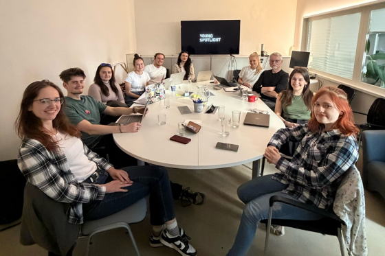 young spotlight jury1