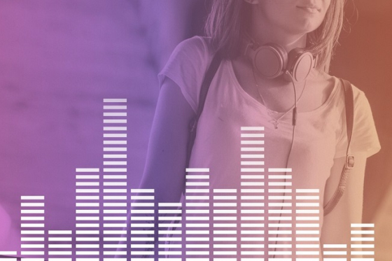 /media/9815/radio-online_shutterstock