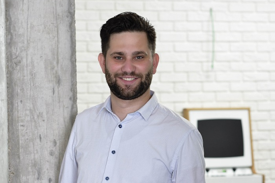 /media/18213/jakub-petz-low