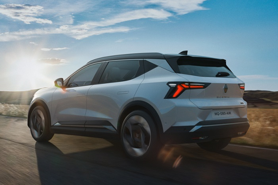 /media/0uzkuf3v/renault-scenic_coty-winner_1030x1080_ven-2