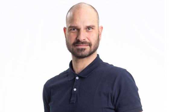 /media/yjhhf3tb/radek-loský_foto_na-šířku