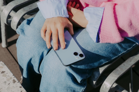 /media/04qfikks/swappie_iphone_ilustrativni-foto