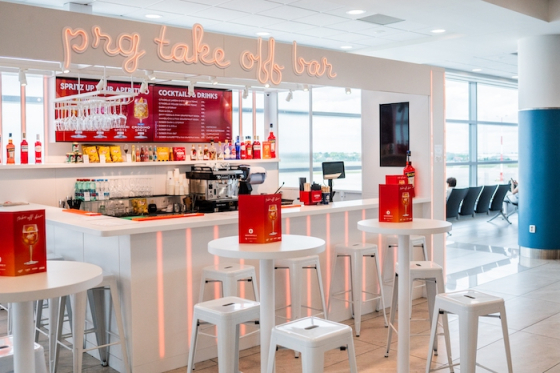 /media/g2cpxt55/prague-take-off-bar-1