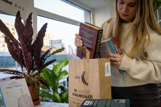 Taska a knihy_zdroj Knihobot