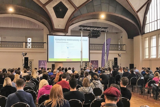 /media/7242/online-expo