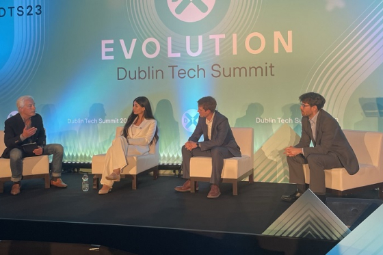 /media/25181/techsummit_1