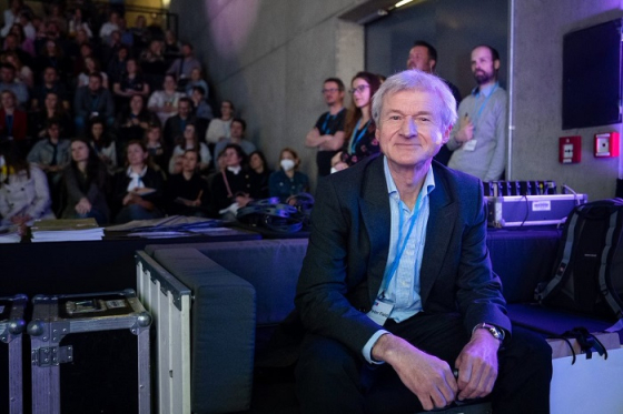 /media/20865/petre-field_1