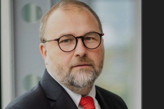 /media/m0jl4w4z/petr-mrzena