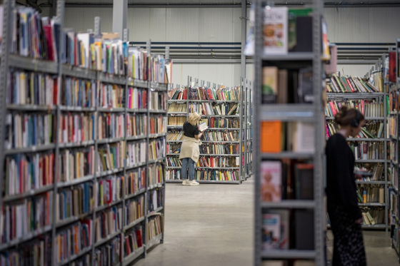 Bookbot_Warehouse_Hostivar_3