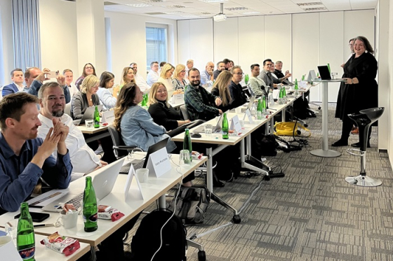 /media/lhsfdkz5/effie-porota