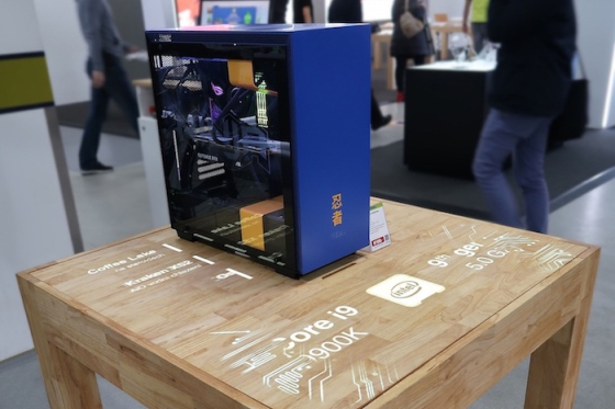 /media/6726/alzacz_futuretable