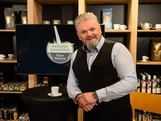 /media/z0hnu5v0/a11_hvezdna_kavarna_pepy_melena-3