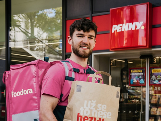 /media/hwhhkxks/penny_foodora_kurýr