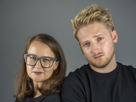 /media/ta3ljkrd/novináři-zuzana-černá-a-václav-crhonek