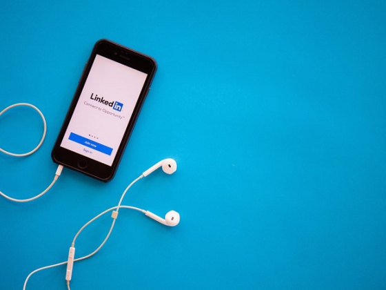/media/7532/linkedin_shutterstock