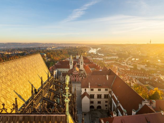 /media/epvmap5v/jir-i-s-ebek-praz-sky-hrad