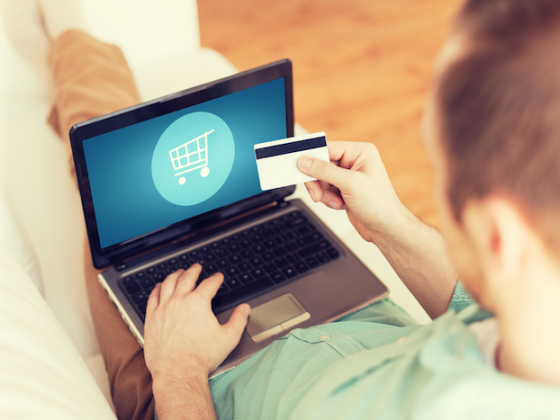/media/12664/onlineshopping_shutterstock