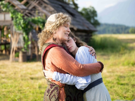 /media/jwam2kbg/carovne-jablko_ct