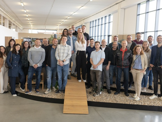 /media/nnrgpcm2/hanscraft-se-spojuje-s-albixon