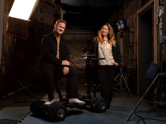 /media/cc5pjzu2/zuzana-palous-seifertova-a-jiri-sadek_friends-production