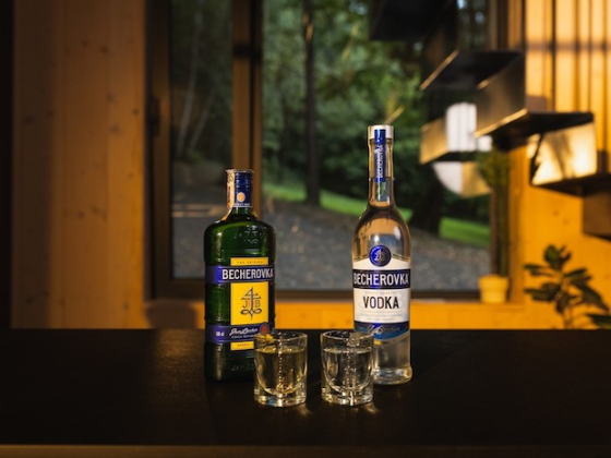 /media/sordmoep/becherovka_fairytailors