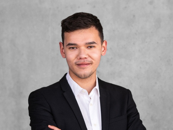 /media/iuyjmcj3/david-nguyen