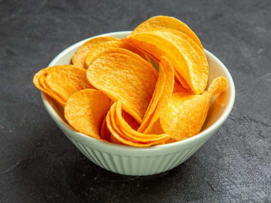 Chips_bramburky_Freepik