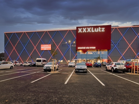 /media/0h5dhone/xxxlutz_hradeckralove