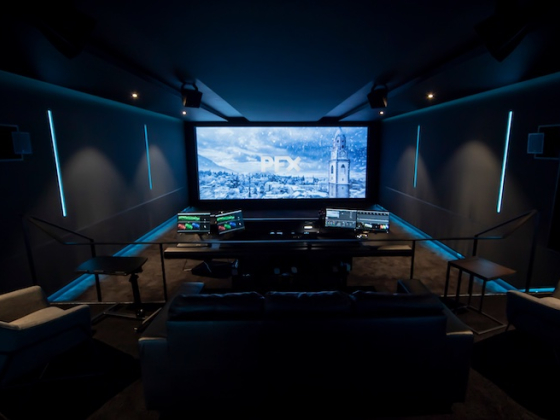 /media/jqkbrjmu/cine-chromatix_-kino