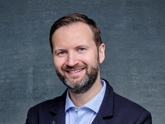 /media/dvxj2a2n/tomasz_wiatrak-1536x2048