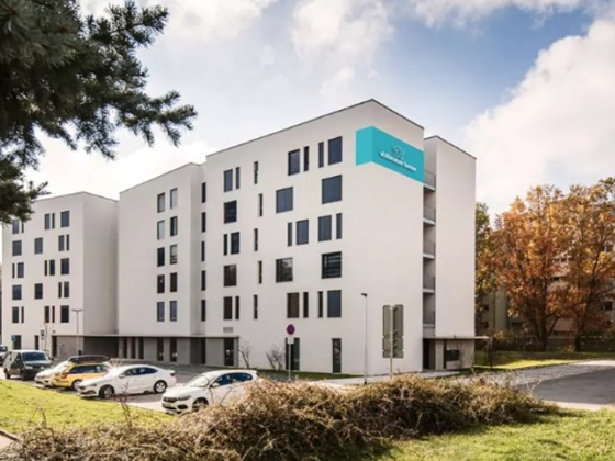 /media/3blbd1nw/alzheimer-home