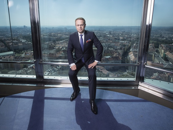 /media/1313/superdebata_vaclav-moravec