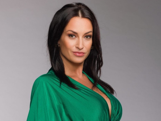 Veronika Fararova_Nova