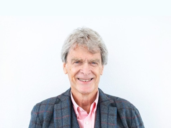 /media/gs4k3s05/john-hegarty_foto