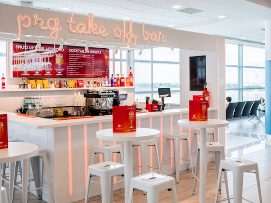 /media/g2cpxt55/prague-take-off-bar-1