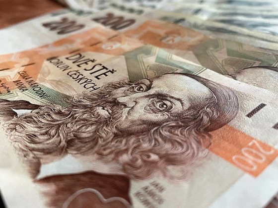 /media/15618/penize_koruny-shuttesrtock