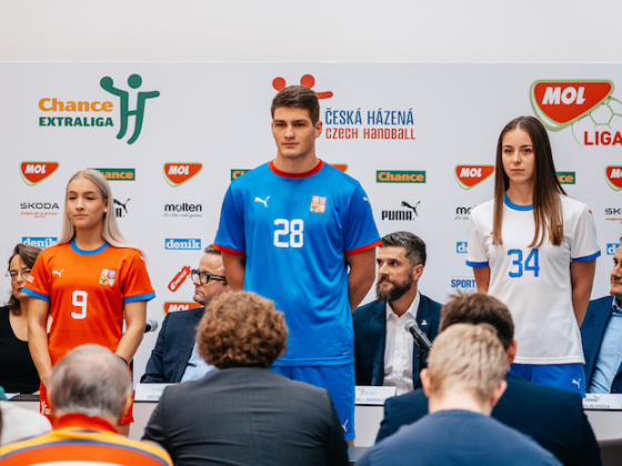 /media/25632/handball_tk_dresy-4
