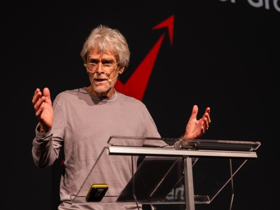 /media/jc1b3nnf/john-hegarty_1