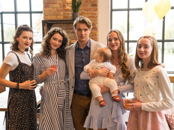 /media/13lfb1cx/příliš-mnoho-lásky_foto-matúš-bárta-tv-joj-13