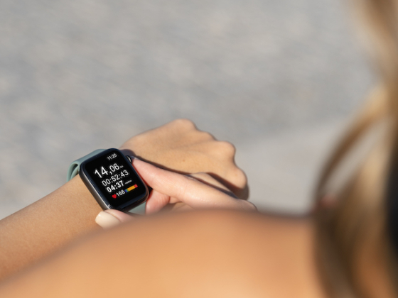 /media/izafkqma/smartwatch_freepik