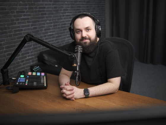 /media/dh4fmjcm/standa-show_stanislav-hrus-ka_talk-tv