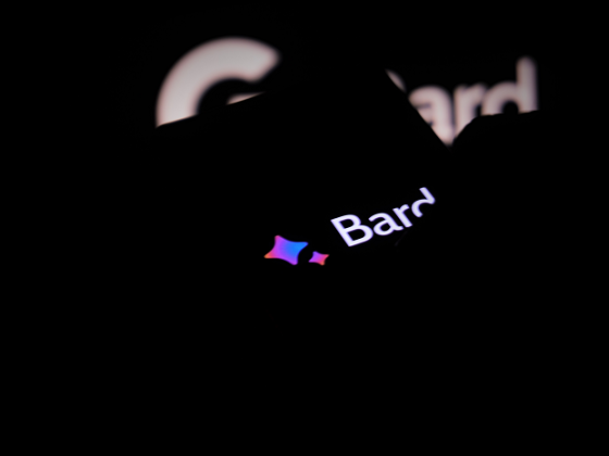 /media/25359/google-bard_unsplash