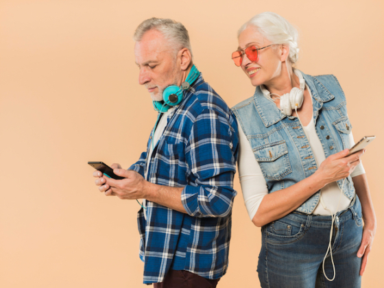 /media/z1lj5c0x/cellphone_freepik